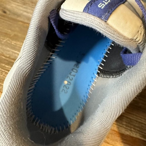 Womens Brooks Adrenaline GTS 22 Gray Athletic Running Shoes Sneakers Size 9.5 B - Picture 7 of 7